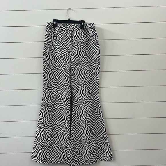 Princess Polly Black and White Flare Pants - Picture 1 of 5